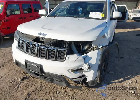 2021 Jeep Grand Cherokee Laredo X 4X4 из США, поврежденный, VIN 1C4RJFAG3MC655647